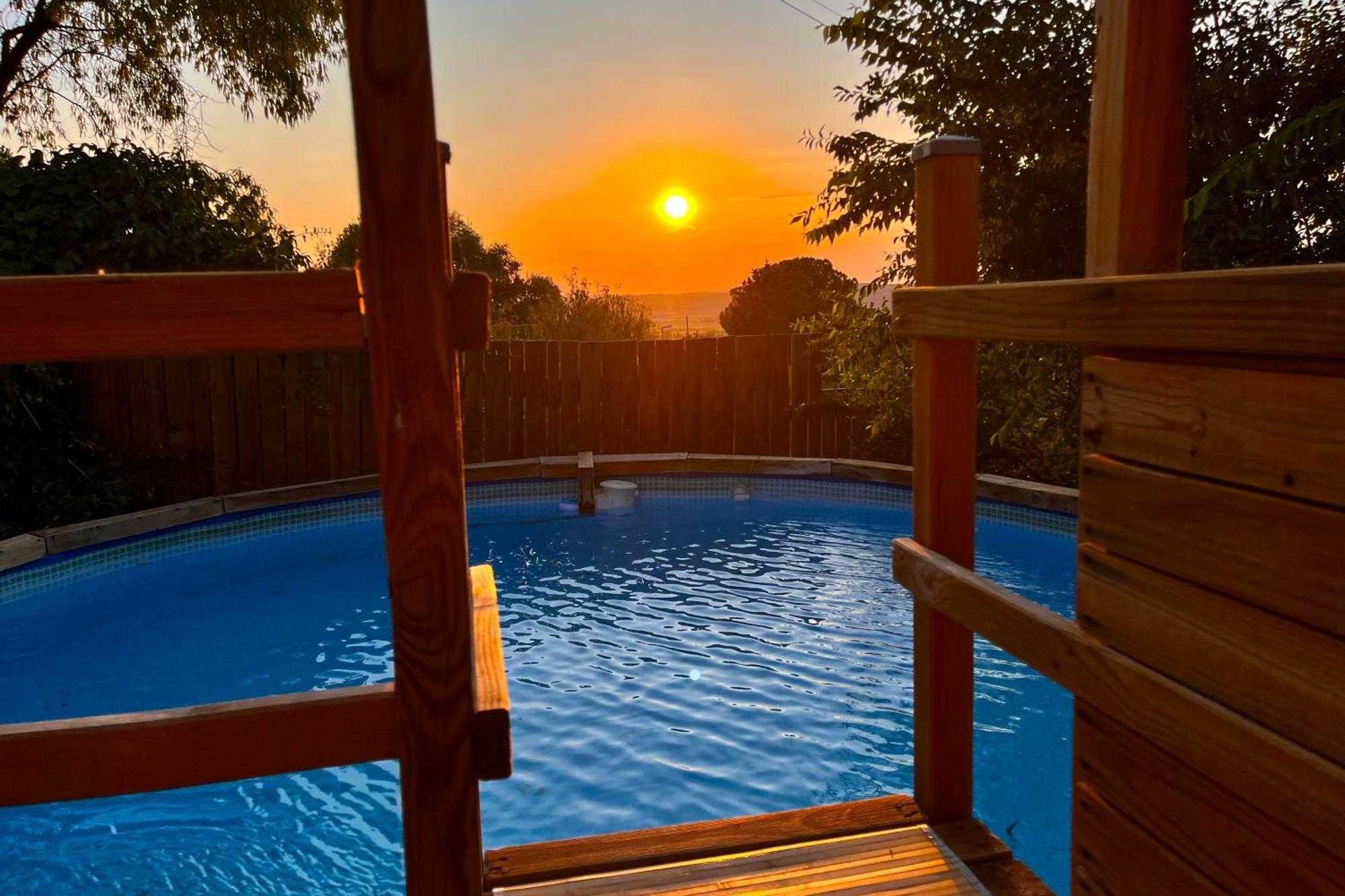 Fee4Me Cabin With Pool And Garden San Martín de la Vega Kültér fotó