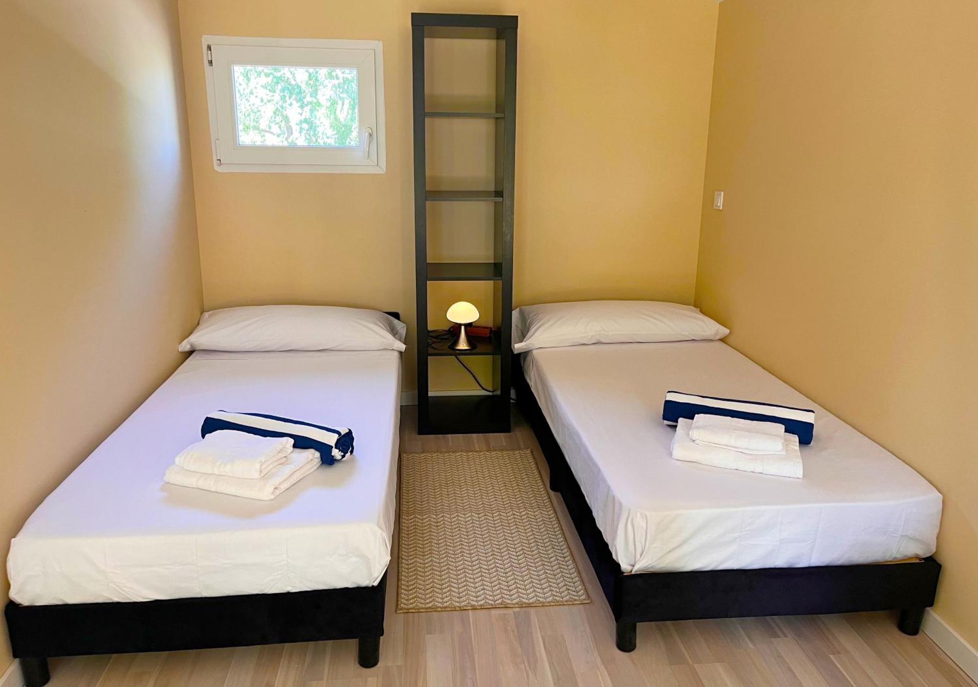 Fee4Me Cabin With Pool And Garden San Martín de la Vega Kültér fotó