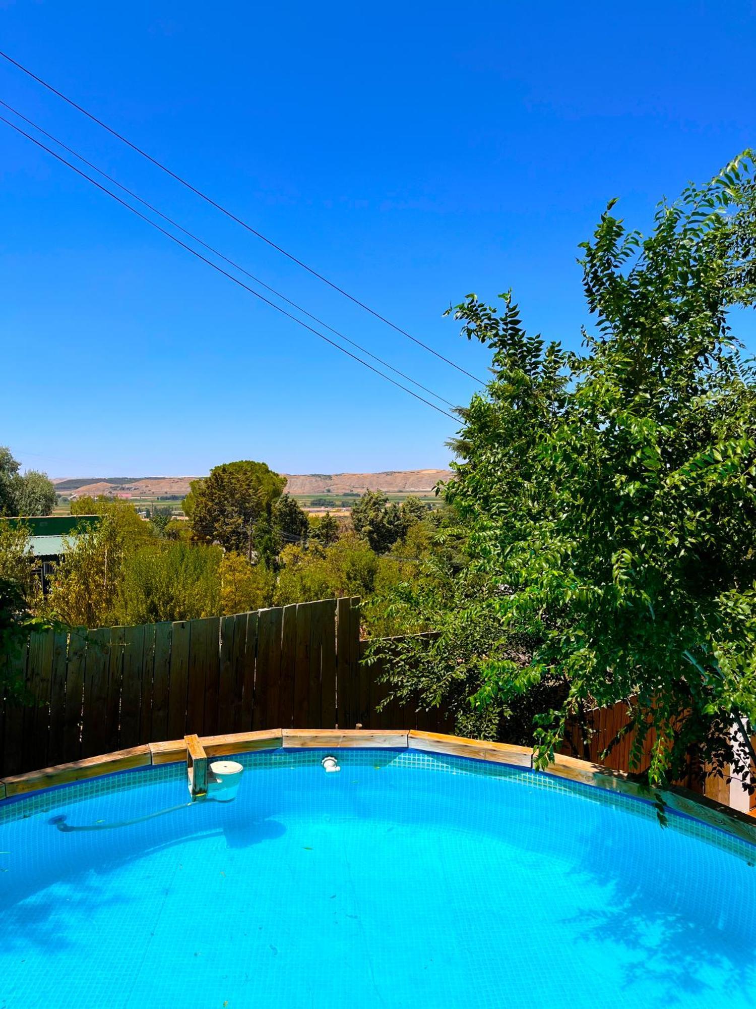 Fee4Me Cabin With Pool And Garden San Martín de la Vega Kültér fotó